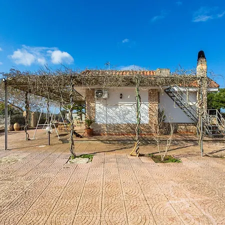 Apartament Lina Con Piscina Privata *